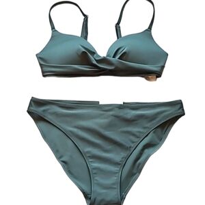 SZ8/32B H&M Bikini NWT Swimwear Push Up Green Bikini Travel Beach Pool